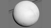 天文学家在土星卫星土卫二周围发现甲醇