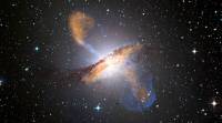 每个星系中存在的超大质量黑洞决定了恒星的寿命: 研究