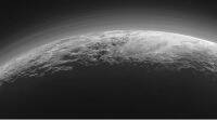 现在,科学家在冥王星上发现了冒冰的火山